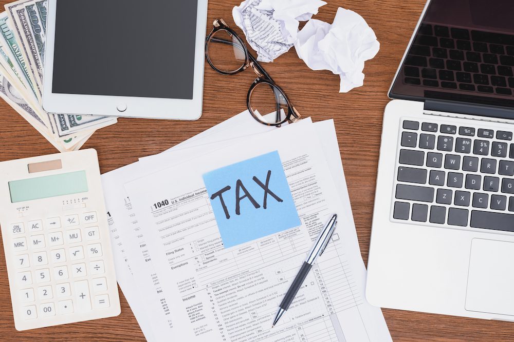 Comptabilité, établissement du bilan, Déclarations fiscales, impôts, TVA